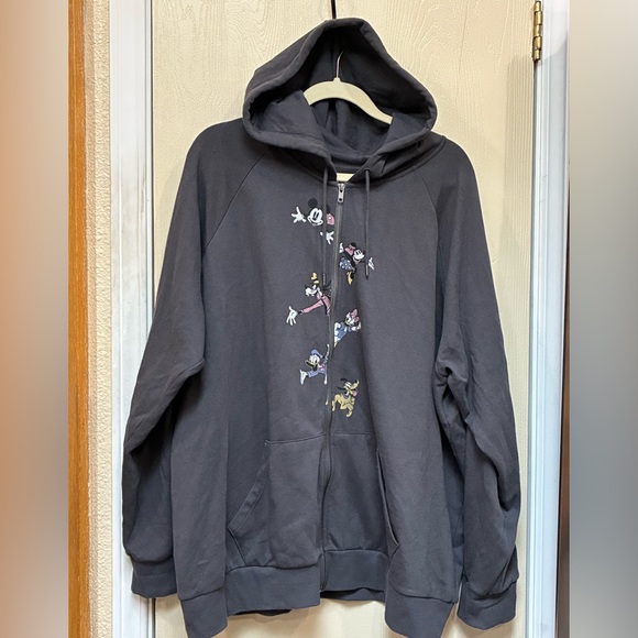 Disney Tops - Disney Black Label by Torrid